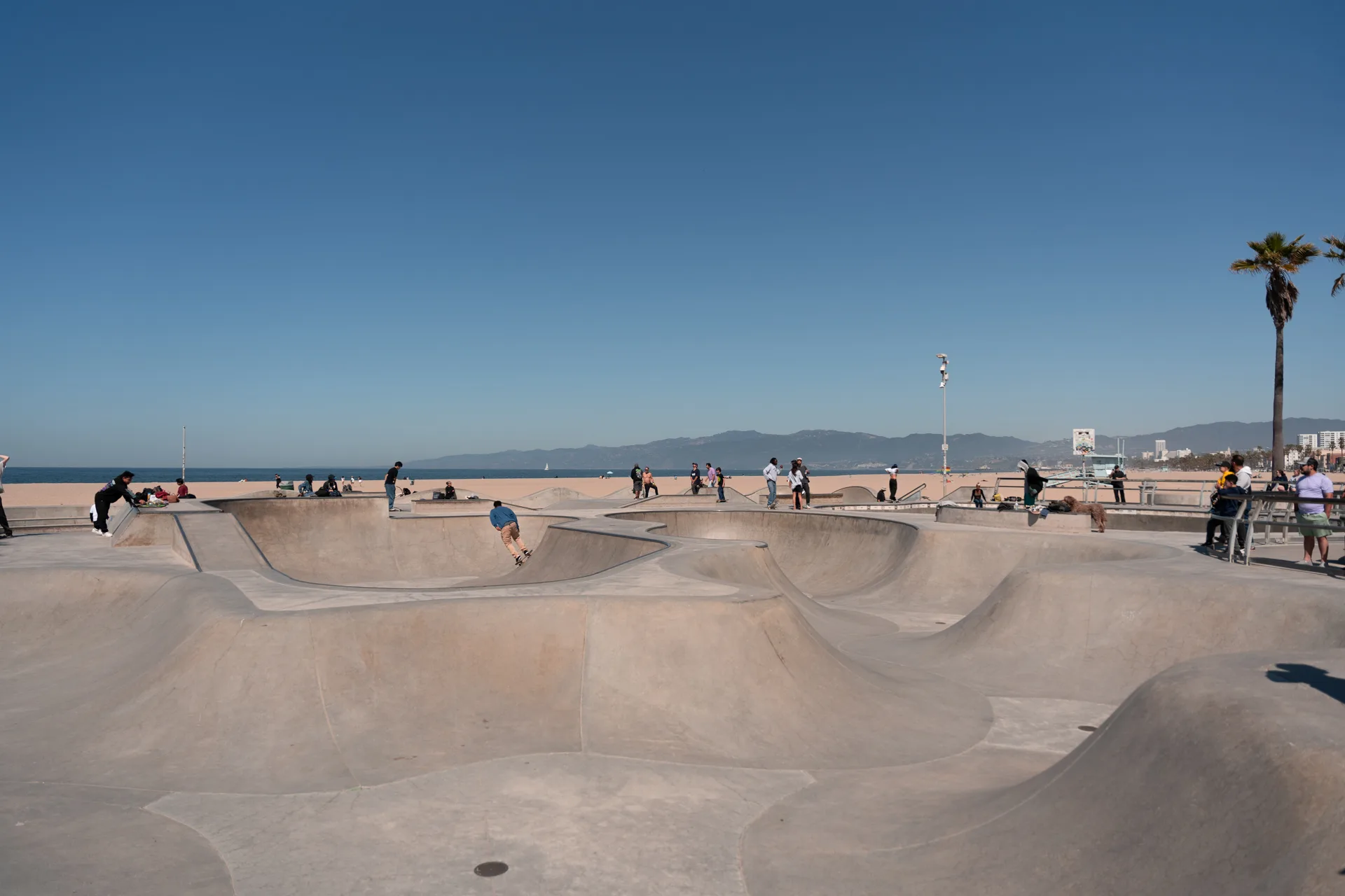 Ocean Front Walk w Venice Beach