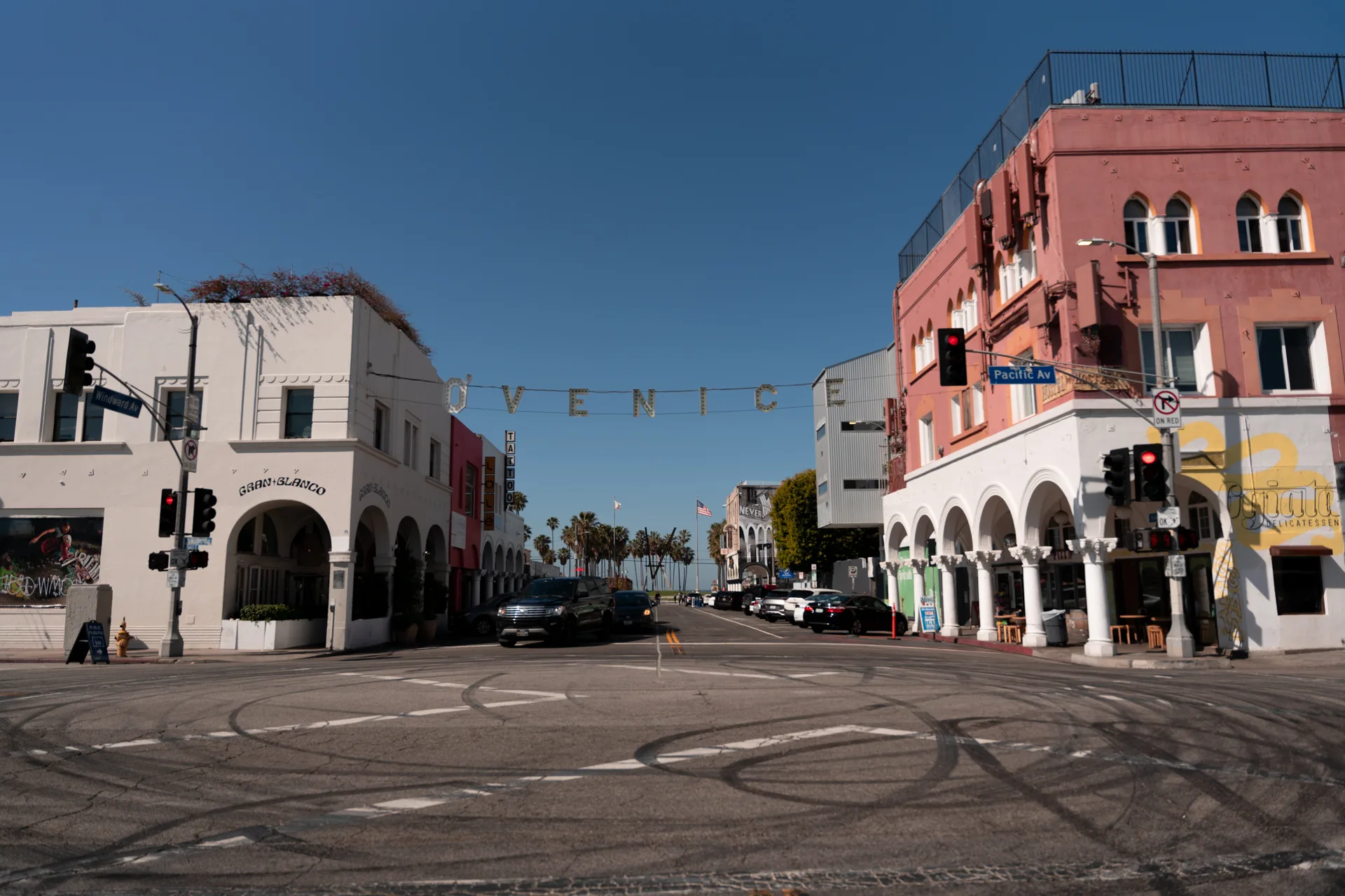 Znak O'Venice w Venice Beach